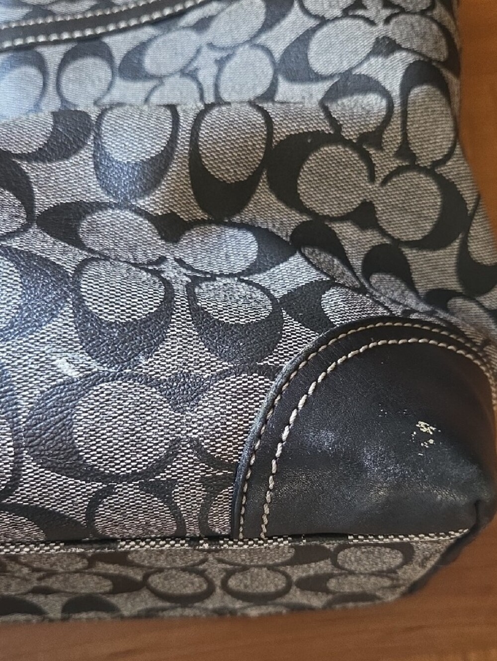 Coach Heritage Chelsea Stripe Tote Bag - Picture 16 of 16